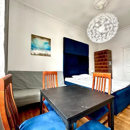 Na Monte Cassino 26 Проживание в семье